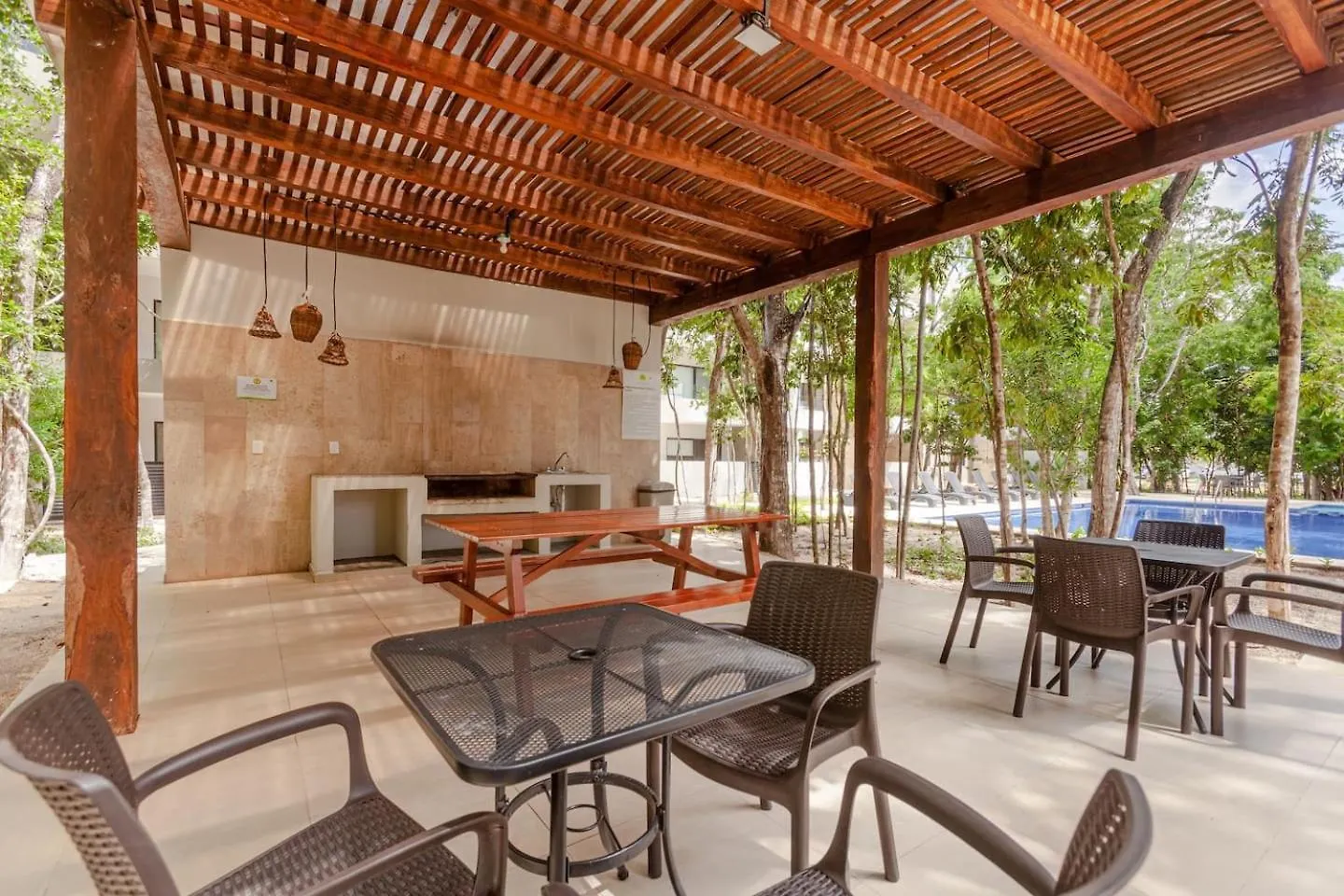 Rayodesol Condo Gated, 10Min To Beach,Gym,6Pools 普拉亚卡门 0*,  墨西哥