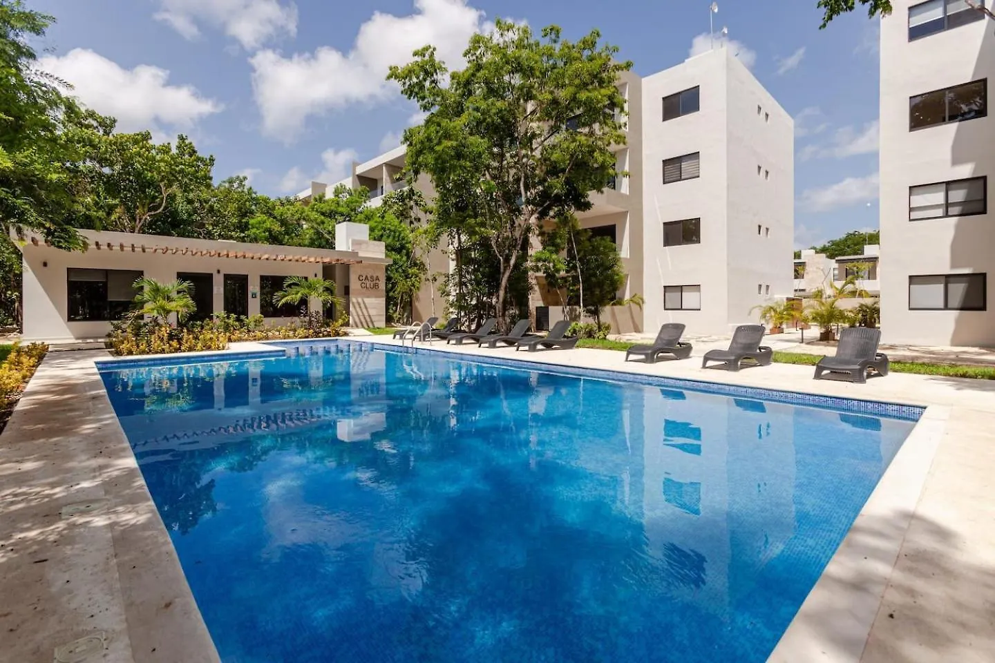 Holiday home Rayodesol Condo Gated, 10Min To Beach,Gym,6Pools Playa del Carmen Mexico
